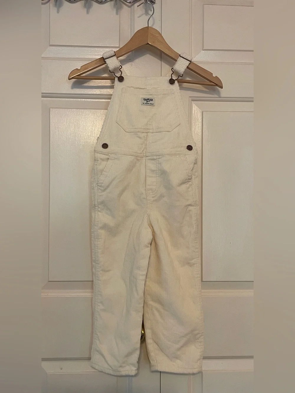 OshKosh B'gosh 5T Cream Corduroy Overalls | Classic Kidcore Vintage Style